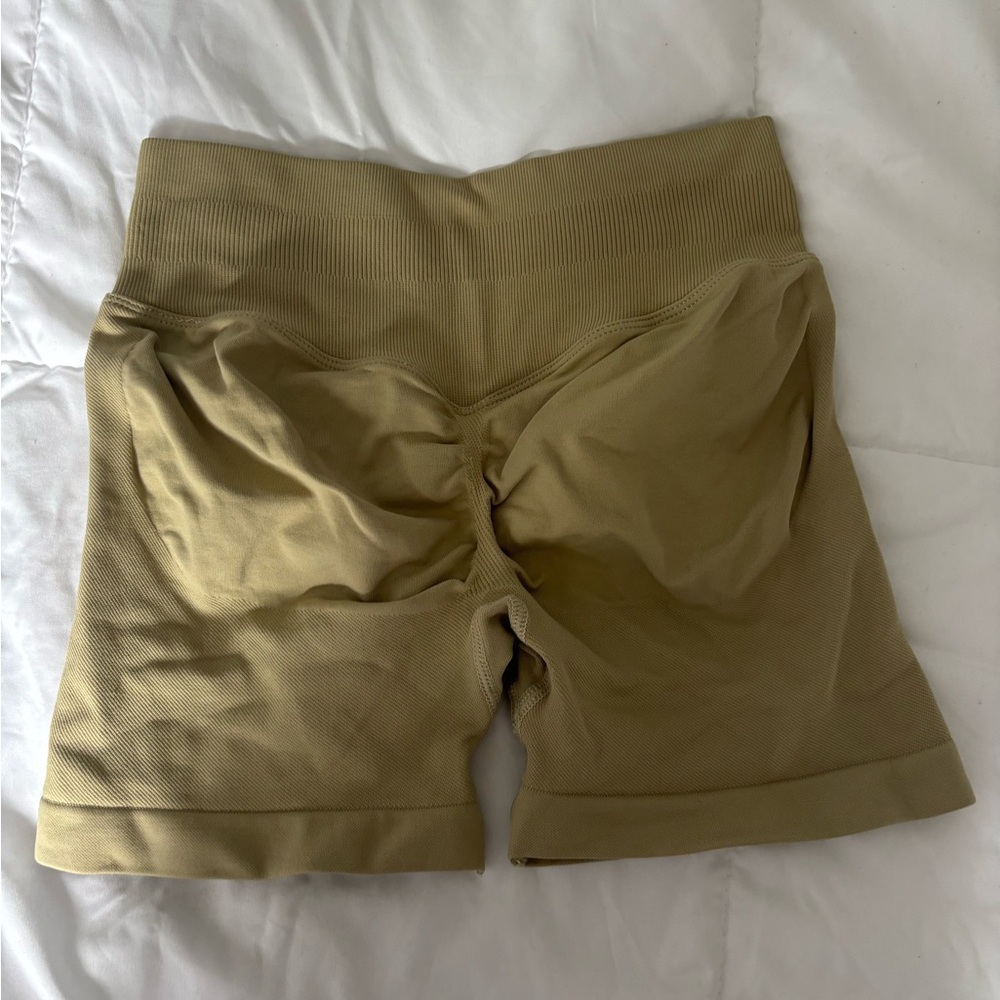 Scrunch bum shorts